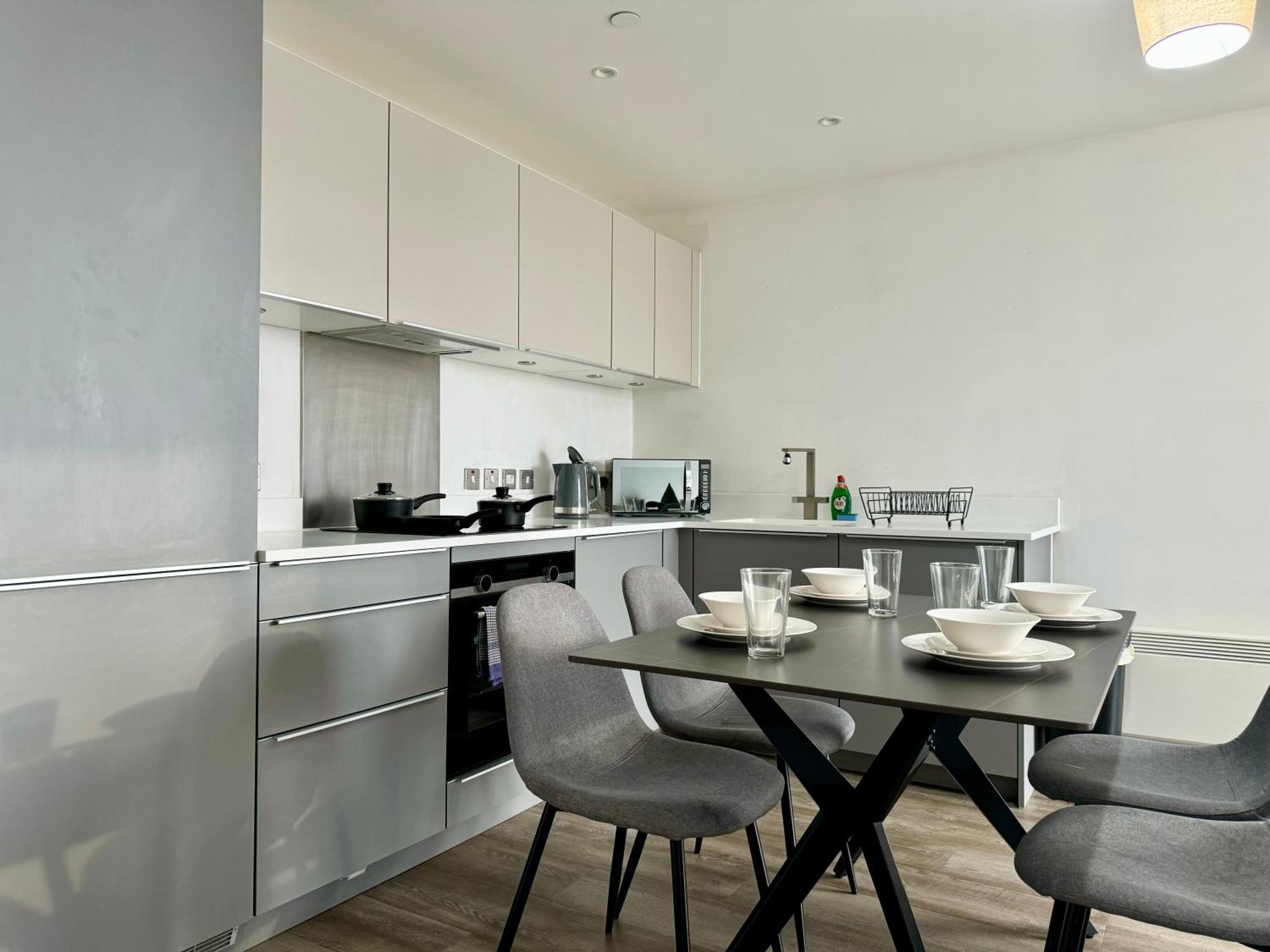 Premium Deals L Last-Minute Stay L 4 Min Walk To Birmingham Central Library L 18Th Floor 2 Bed 2 Bath City Centre Penthouse With Gym & Netflix By Jvt Short Lets Dış mekan fotoğraf