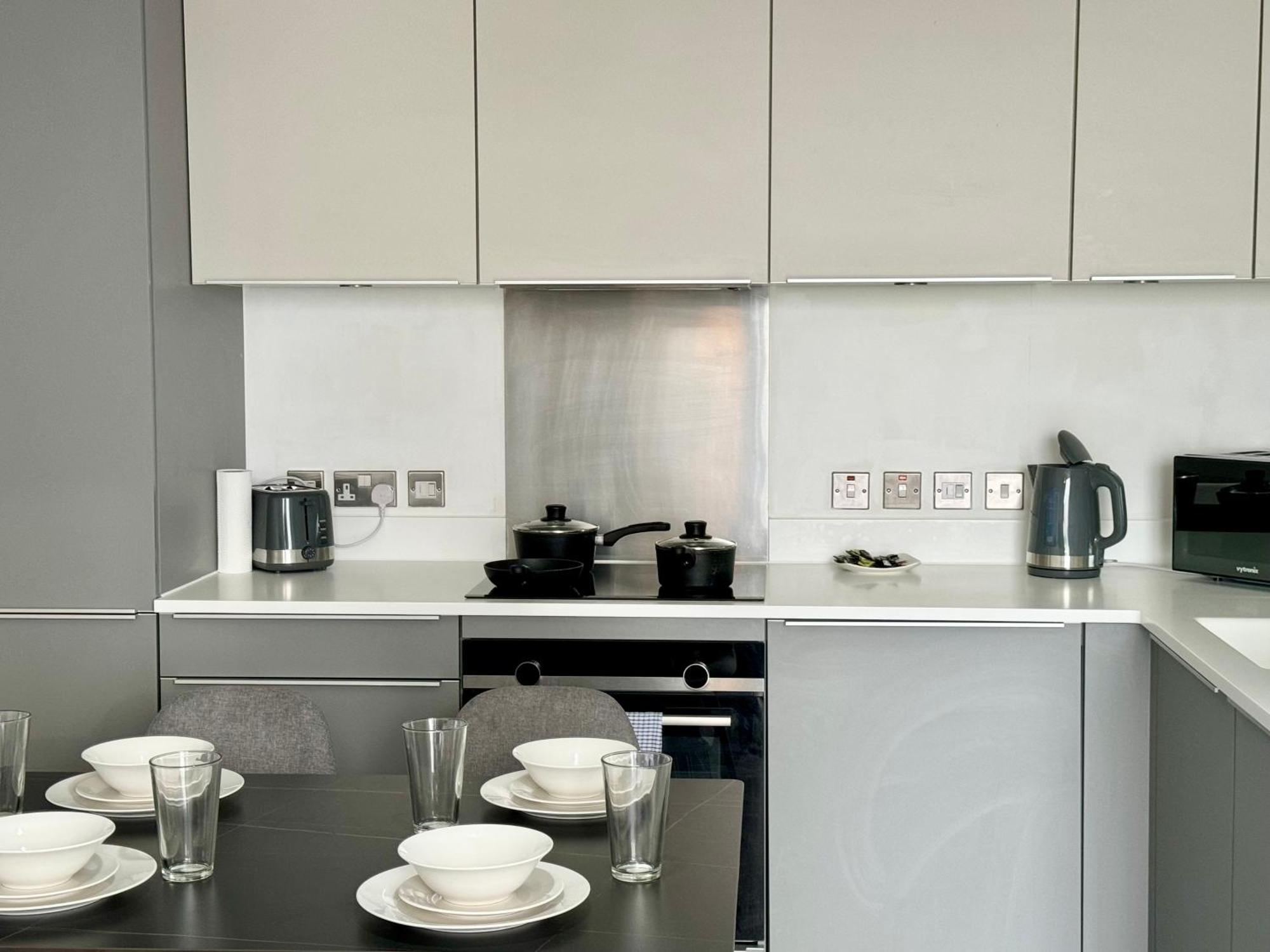 Premium Deals L Last-Minute Stay L 4 Min Walk To Birmingham Central Library L 18Th Floor 2 Bed 2 Bath City Centre Penthouse With Gym & Netflix By Jvt Short Lets Dış mekan fotoğraf