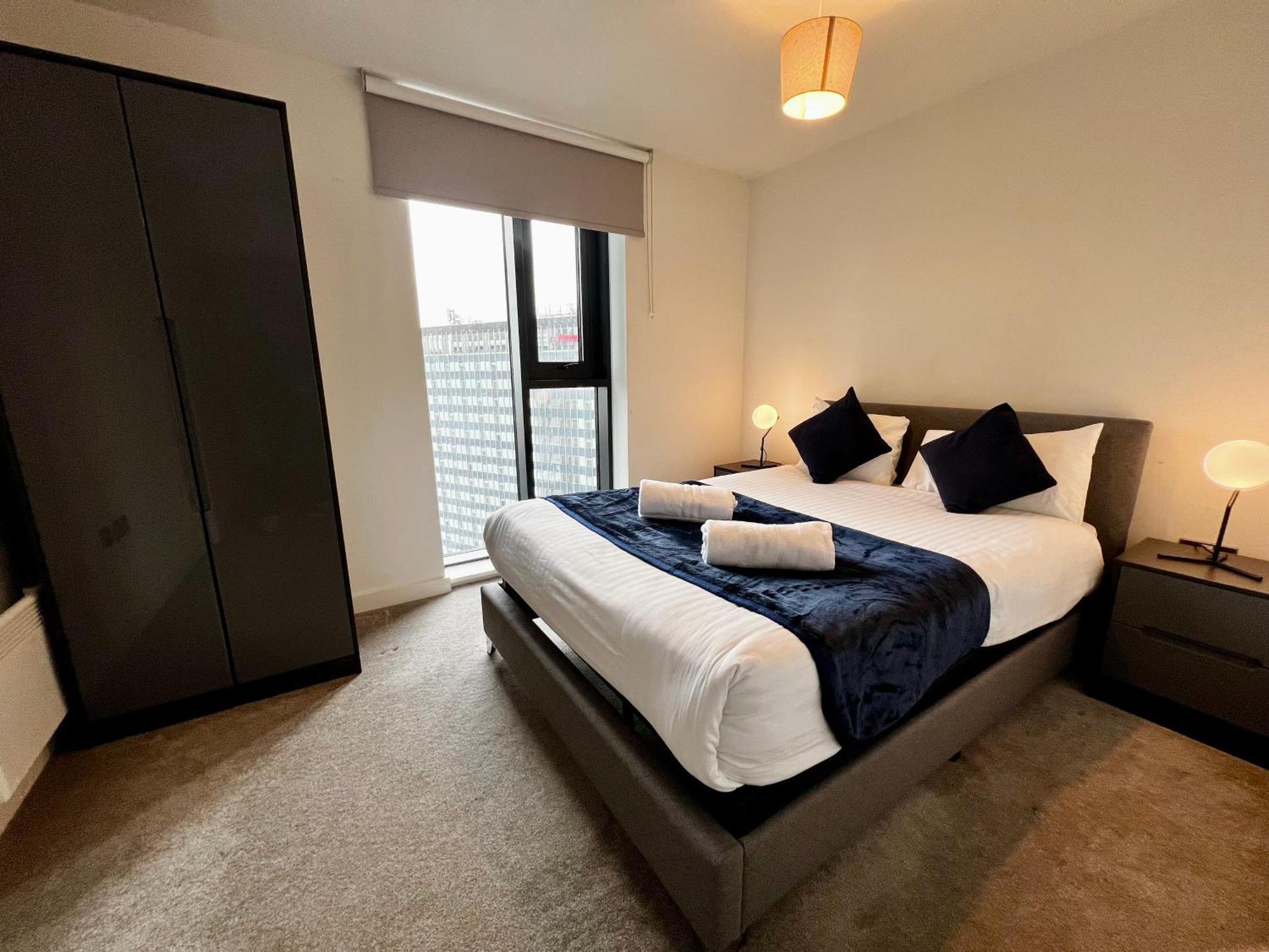 Premium Deals L Last-Minute Stay L 4 Min Walk To Birmingham Central Library L 18Th Floor 2 Bed 2 Bath City Centre Penthouse With Gym & Netflix By Jvt Short Lets Dış mekan fotoğraf